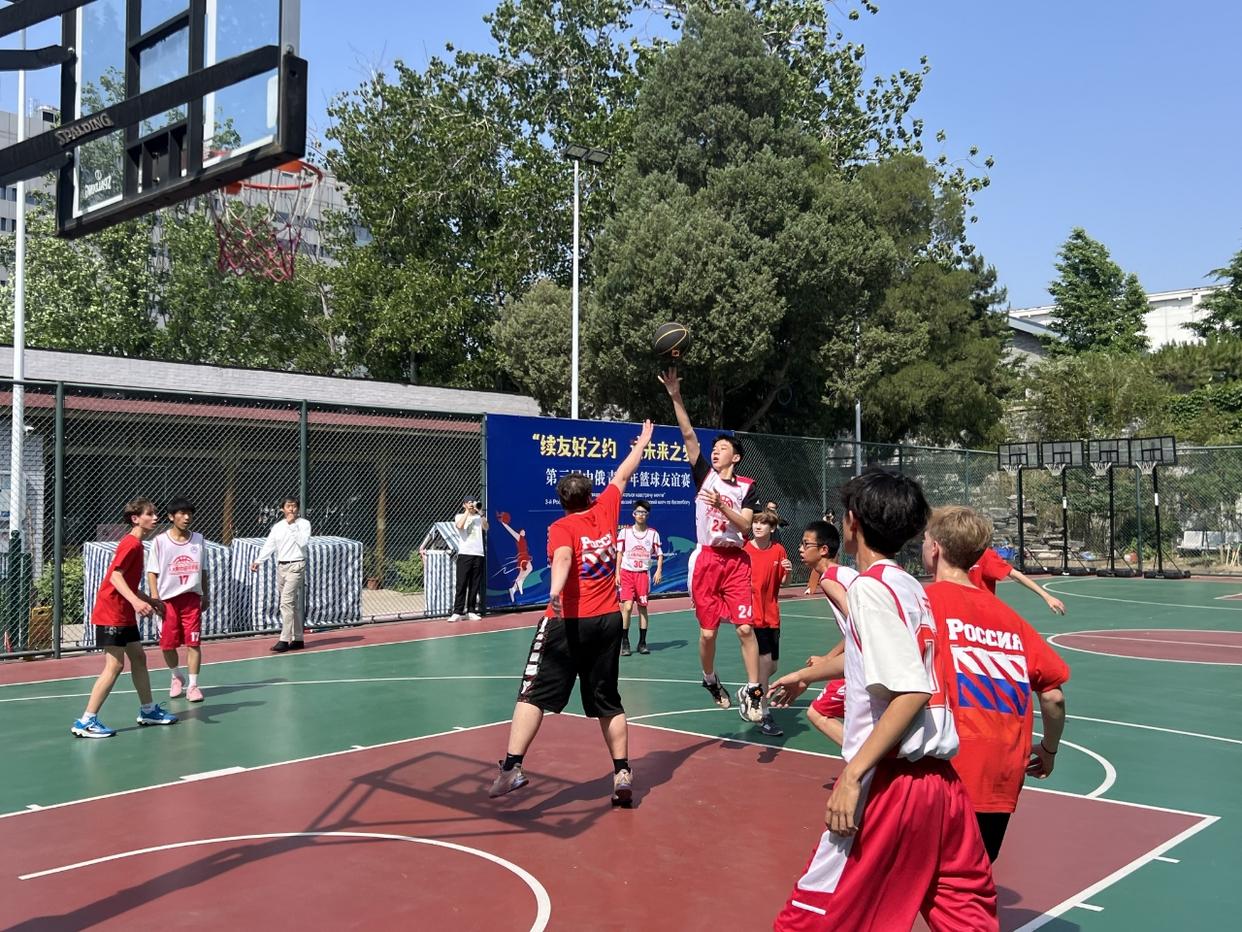 全民健身计划推动篮球场地数量持续增加，惠及更多青少年的简单介绍
