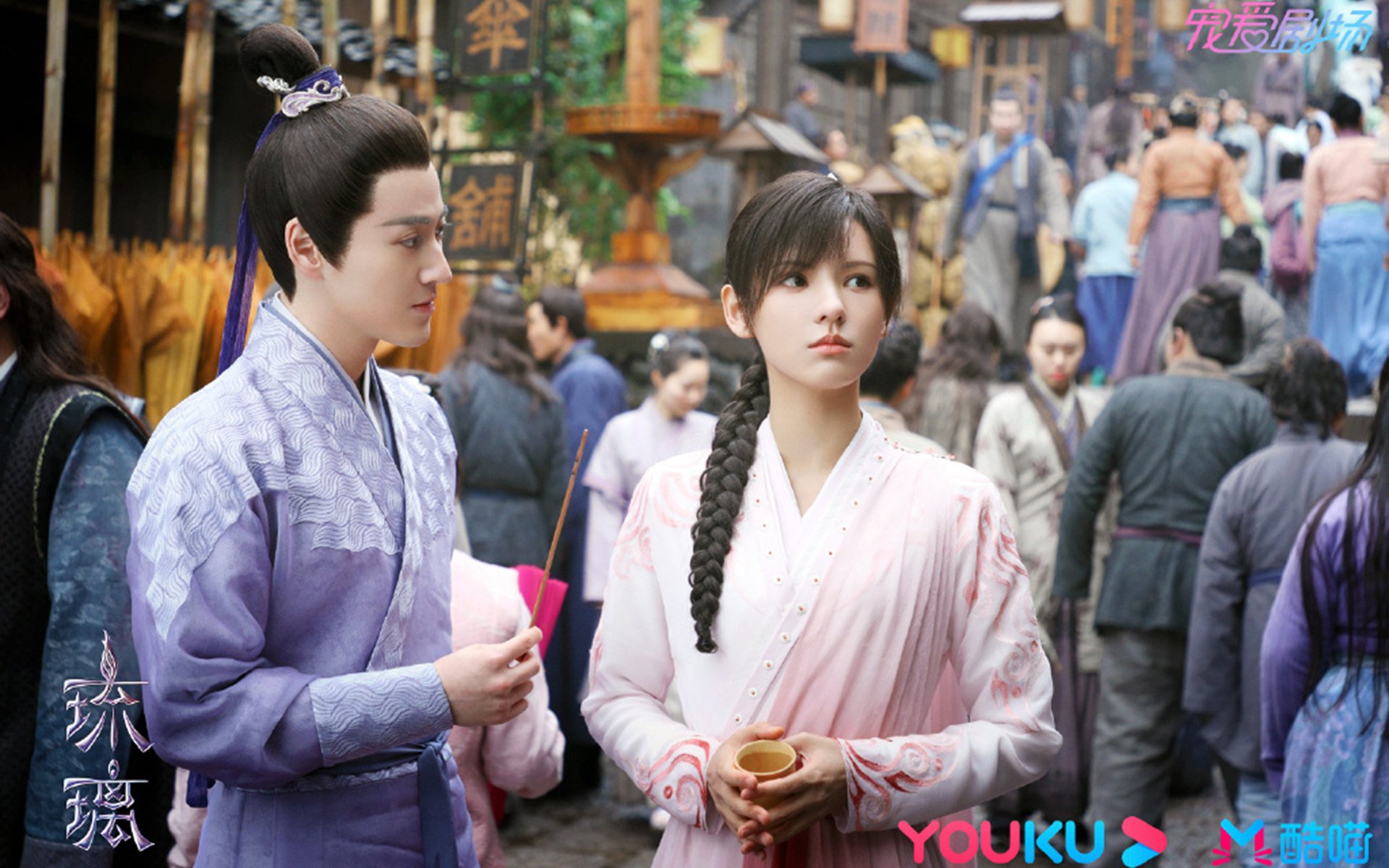 _水上摩托花式表演：速度与激情的完美结合_，水上摩托表演视频