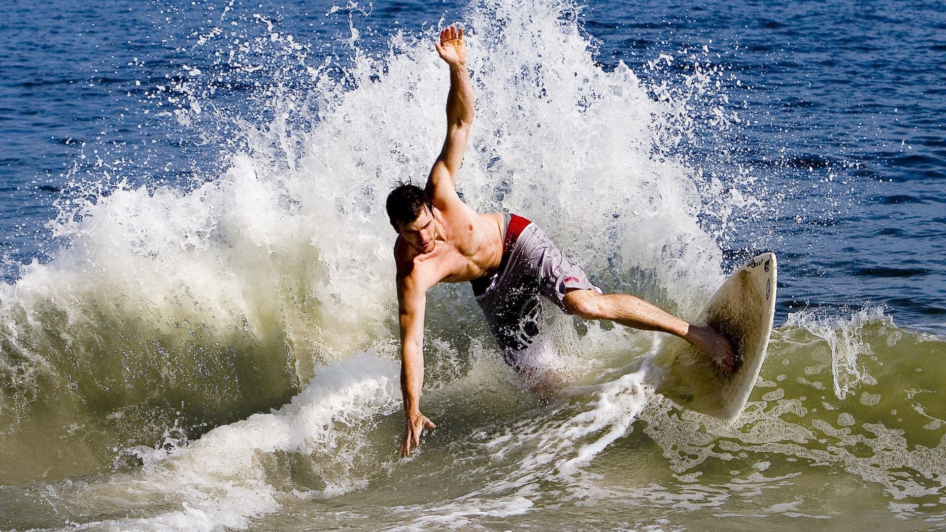 联盟文化：如何在全球范围内打造篮球“品牌”？，篮球产业盈利模式